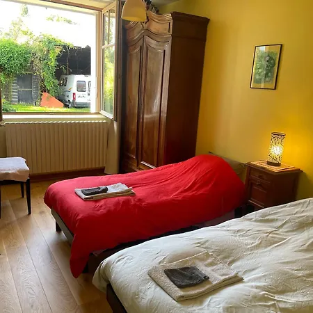 Ferme Des Trois Poiriers, * Teloché