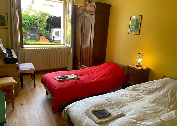 Ferme Des Trois Poiriers, * Teloché